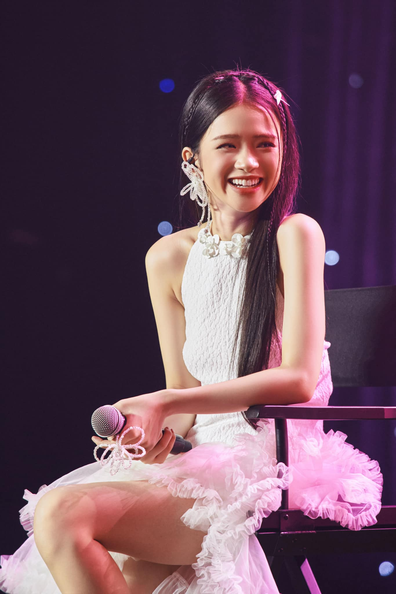 Linh Ka Asks Gamers for Love Advice, Gets Surprising Replies 5 Linh Ka engaging with fans