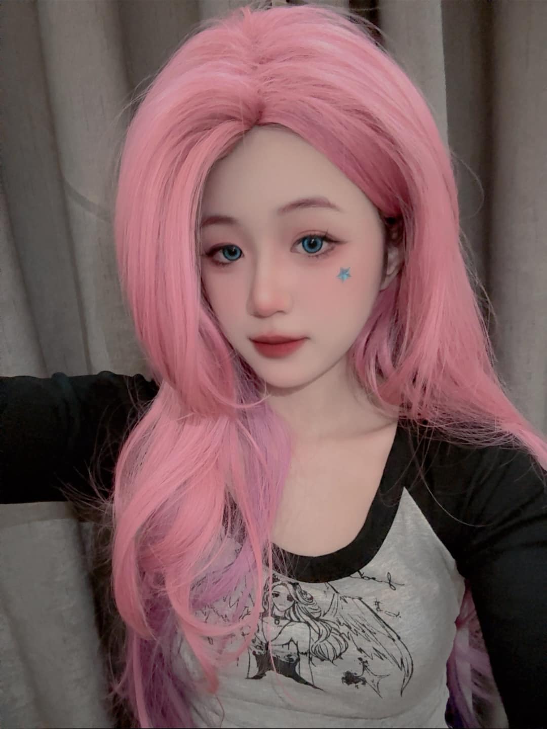 Gamer Girl Stuns Fans with Casual Seraphine Cosplay 3 45241165816866643287635052102427200090740938n 17219641529201814074682