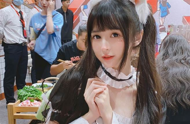 Cai Luoli past photos