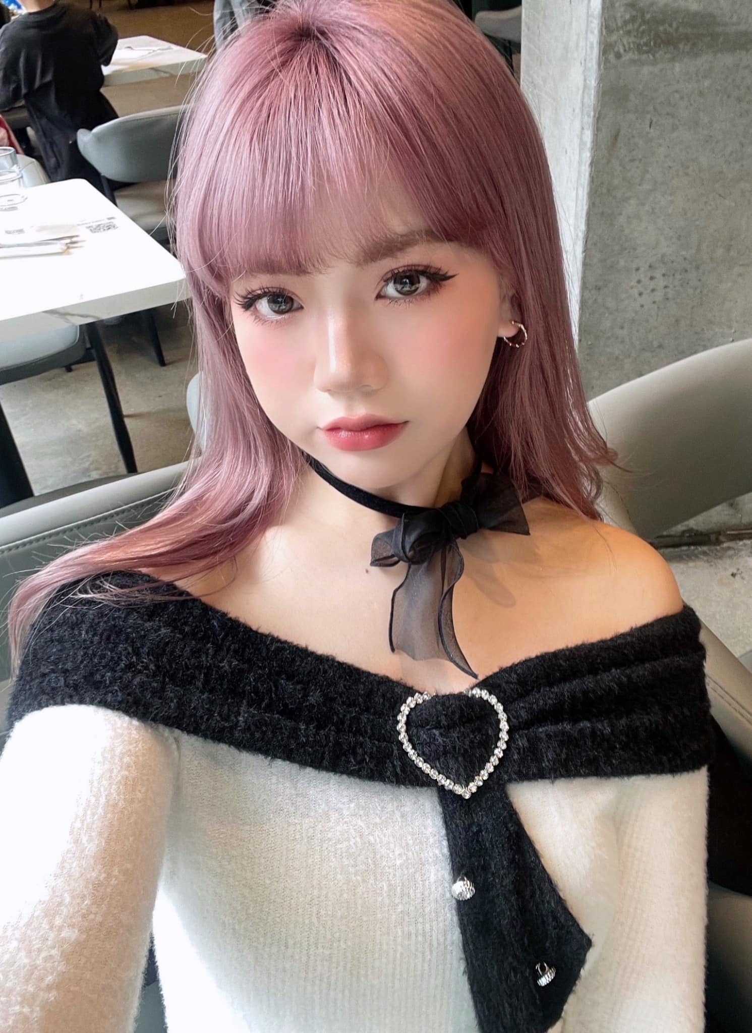 Streamer Helia Drops a Hot Take on Viral Rapper Drama 9 photo 1722394414025 17223944146541136006018