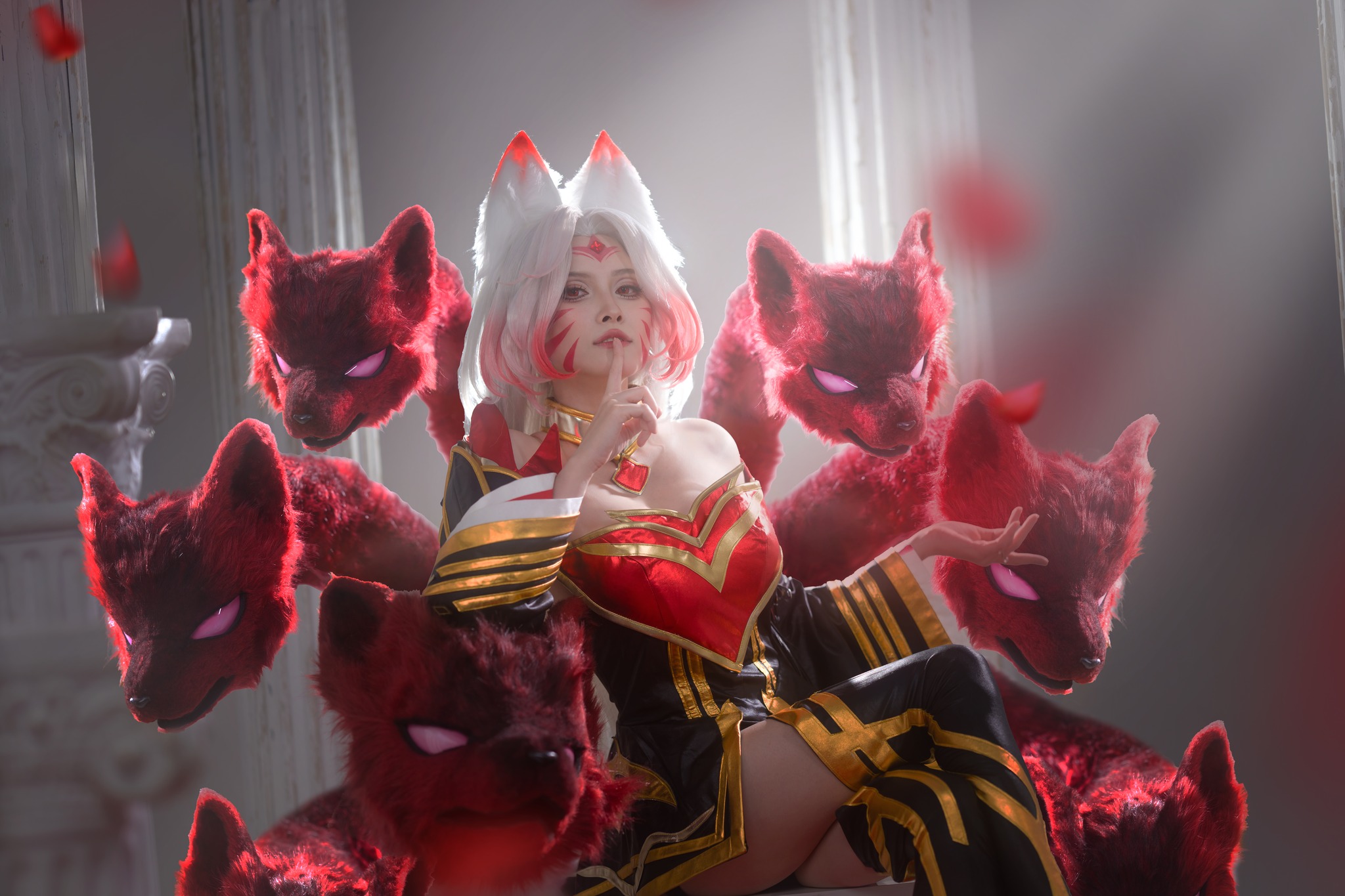 Ta Vy as Ahri cosplay