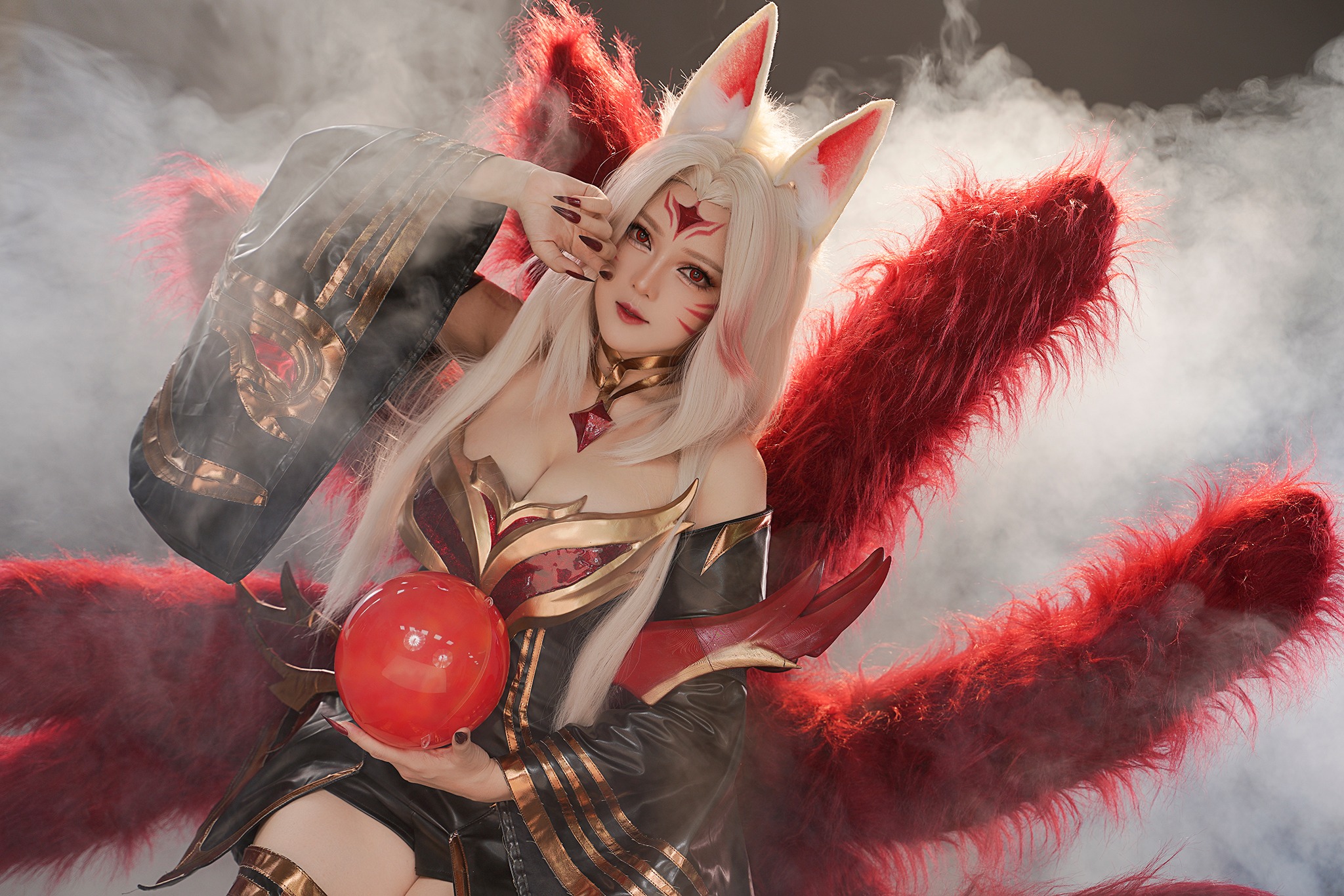 Group Ahri cosplay