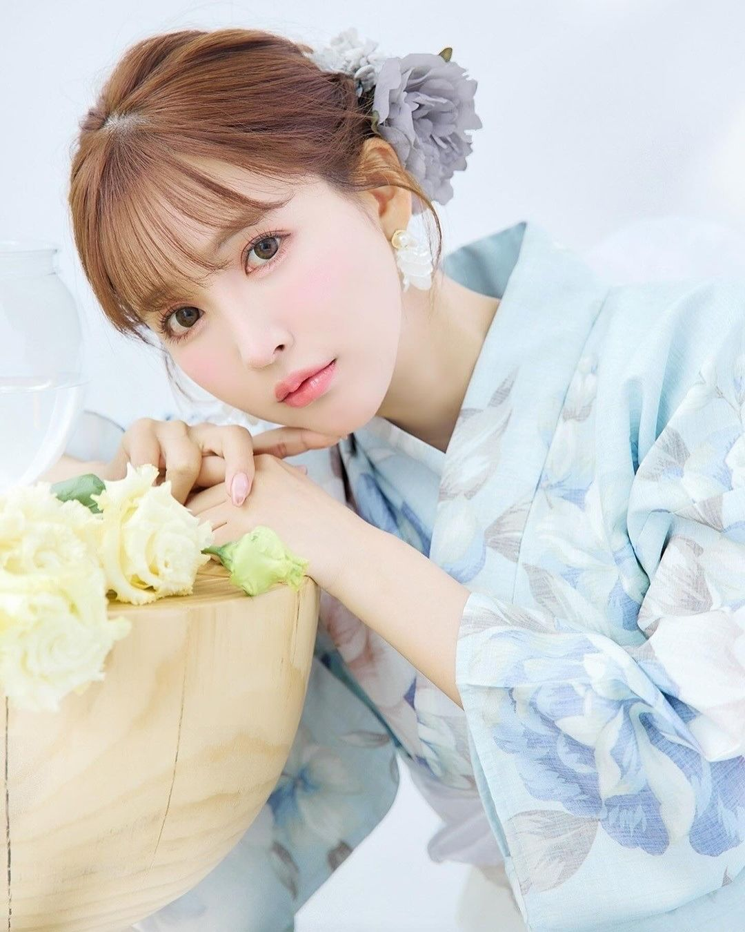 Yua Mikami Faces Backlash Over Sexy Photos After Retirement 1 photo 1722501855343 1722501855964669743549