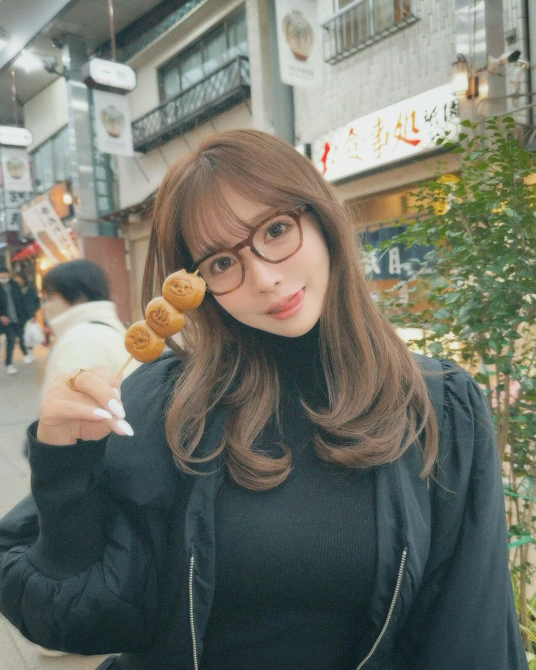 Yua Mikami Faces Backlash Over Sexy Photos After Retirement 3 photo 1722501989280 17225019899941992723643