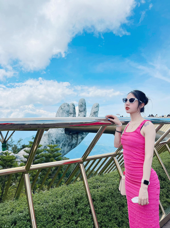 Vietnamese Football Star Tran Thi Duyen Stuns in Bikini 1 photo 1723105674138 1723105674465139413038