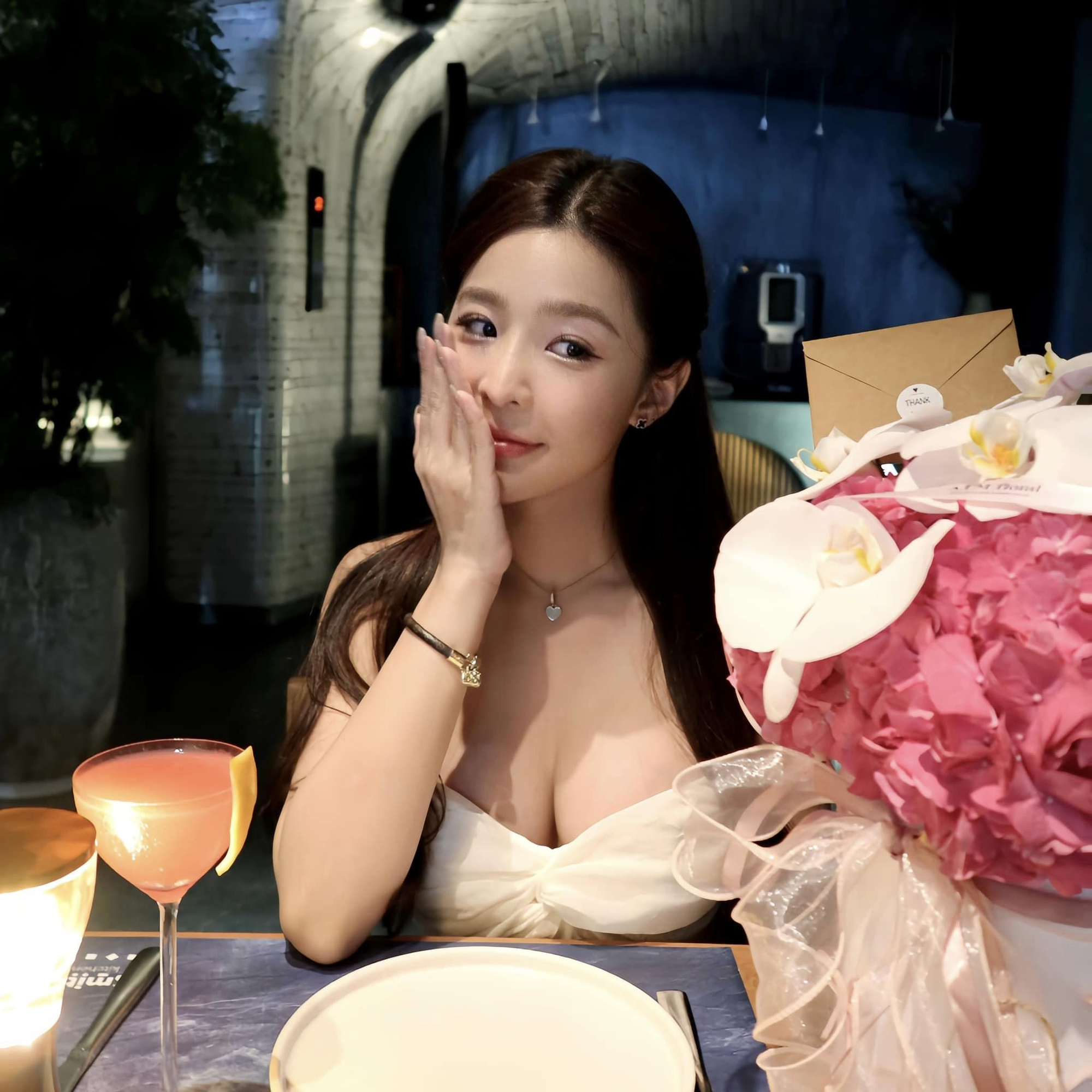 Cosplay Star Tammy Pham Shows Off Stunning Curves 2 photo 1723361463583 1723361464741840638198