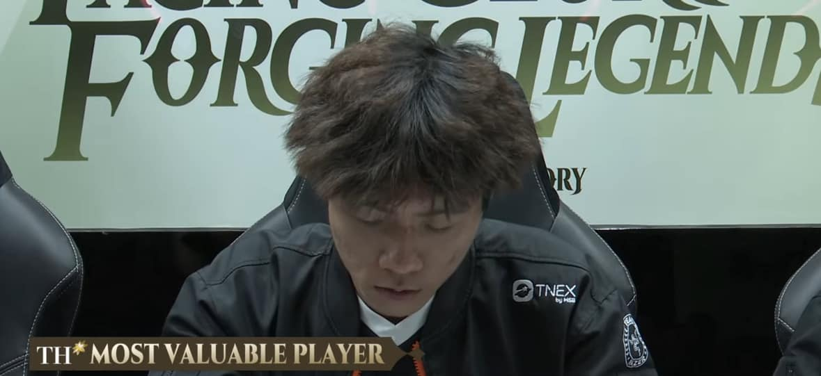 Pro Liên Quân Player Ends 5-Year Relationship, Shines at ĐTDV 2024 5 FPT x Flash team at ĐTDV