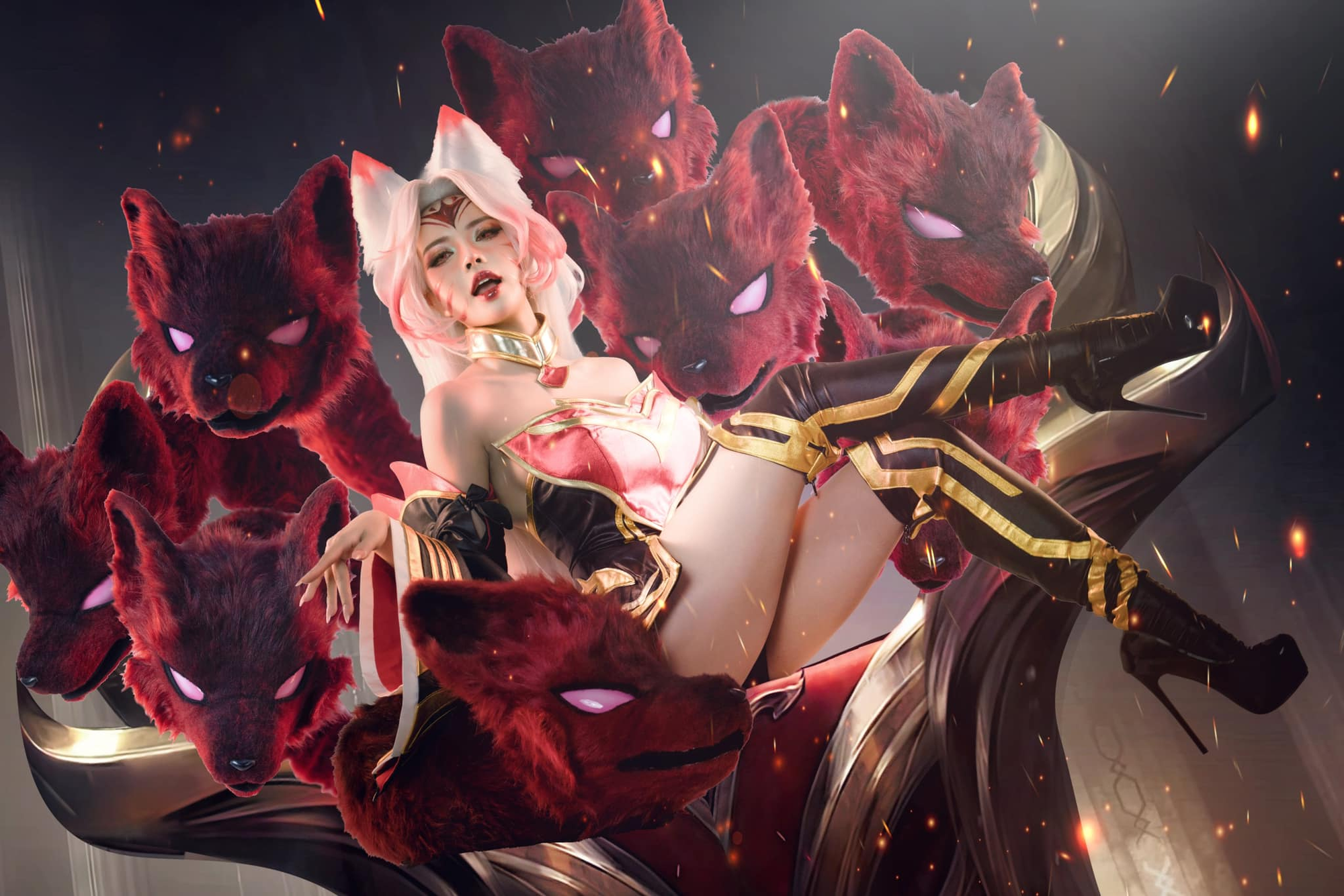 Mai Dora Steals Spotlight with Hilarious Ahri Cosplay Poses 2 Mai Dora in detailed Ahri costume