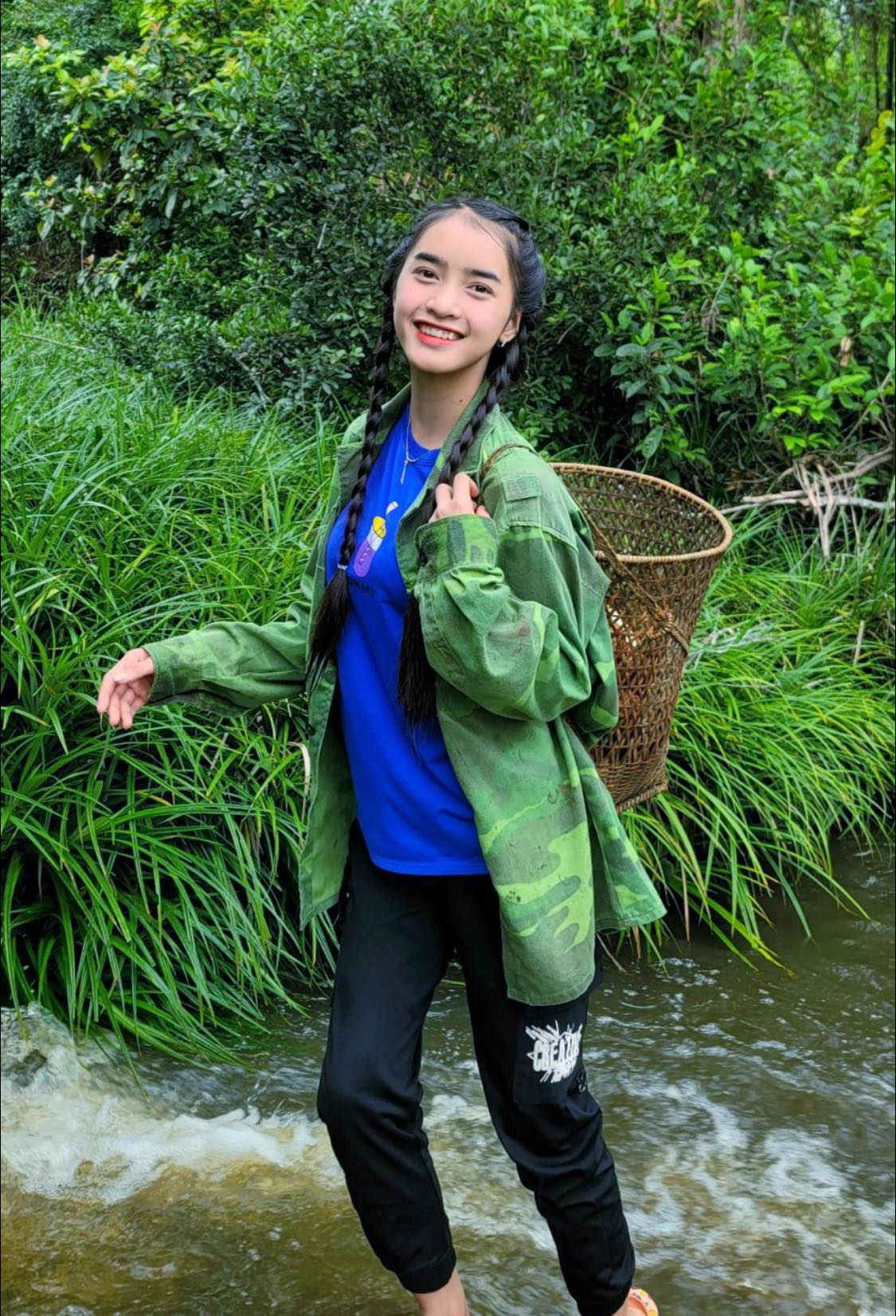 Yona Cươn’s Stunning Glow-Up Sparks Mixed Reactions 1 Yona Cươn was once beloved as the 'Bana mountain girl'