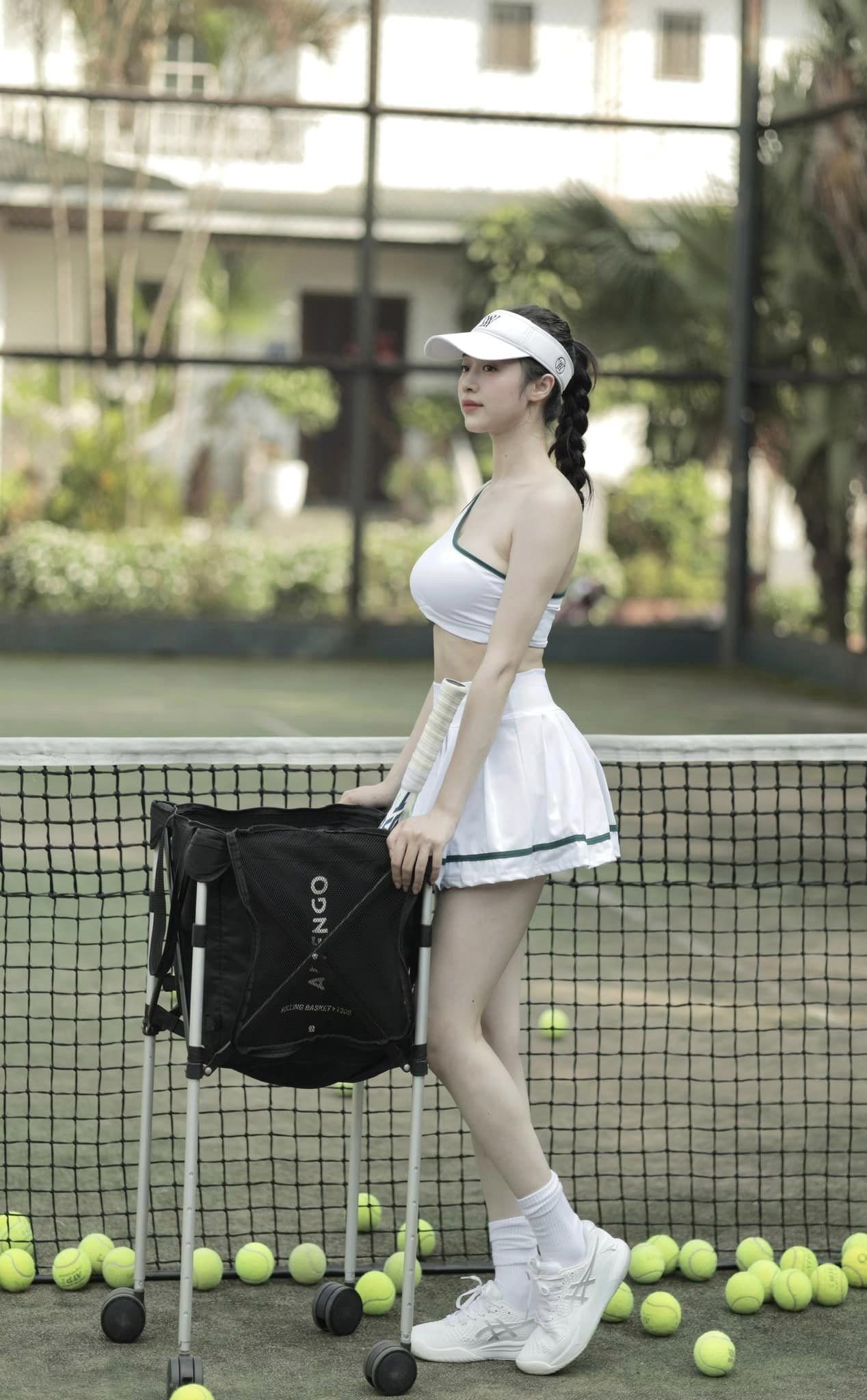 Phạm Thanh Hằng modeling
