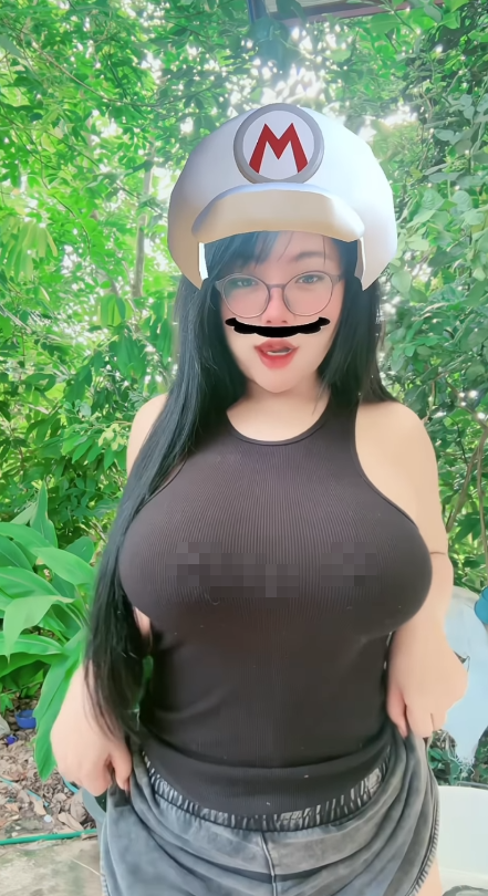 Thai Cosplayer’s Sexy Take on Kung Fu Hustle’s Iconic Role 4 Bxby Chalamx in revealing outfit