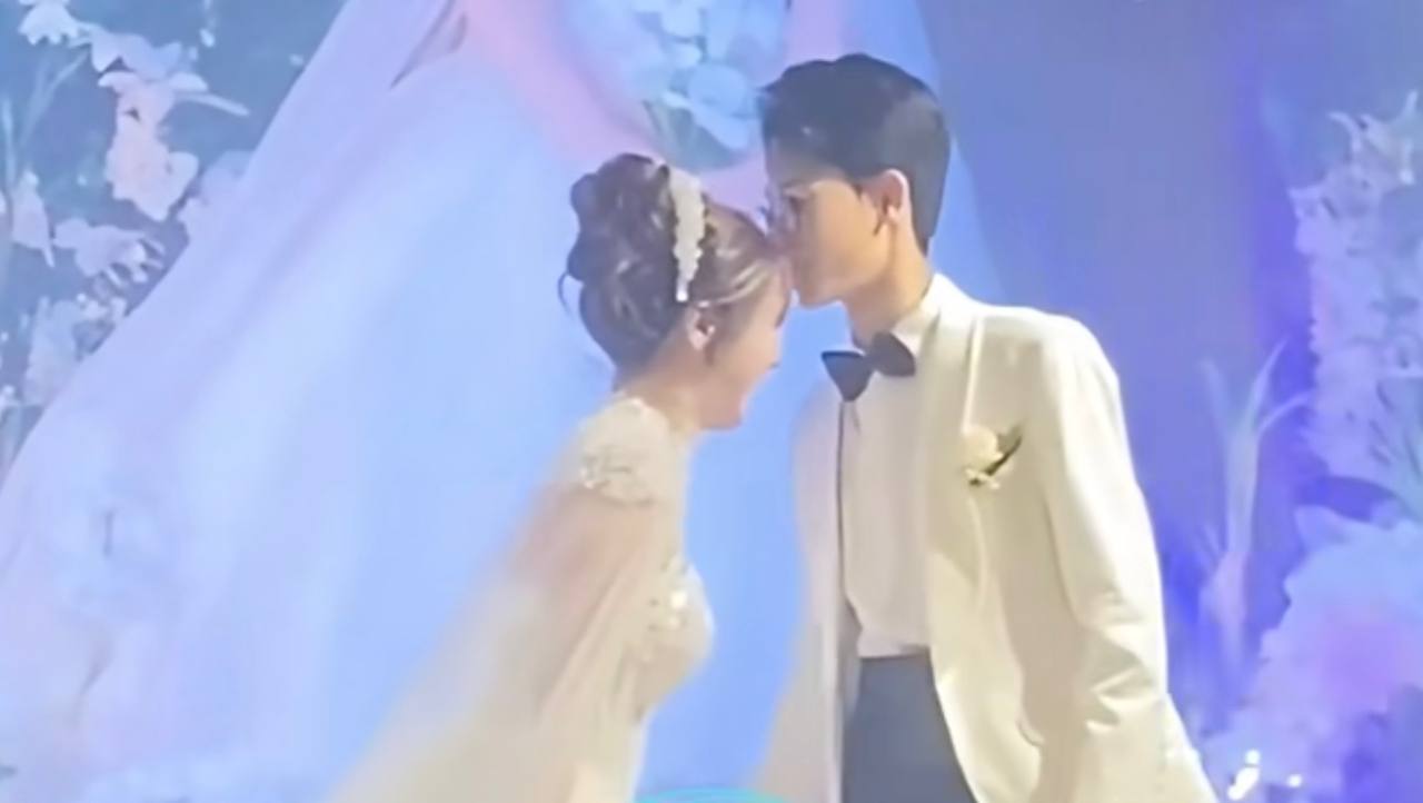 Streamer Ngân Sát Thủ Marries Pro Gamer Phan Văn Đông 3 Ngân Sát Thủ wedding moments