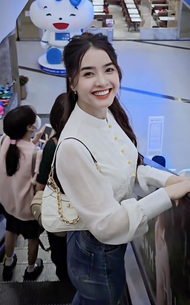 Yona Cươn’s Stunning Glow-Up Sparks Mixed Reactions 2 Yona Cươn’s current look surprises many fans