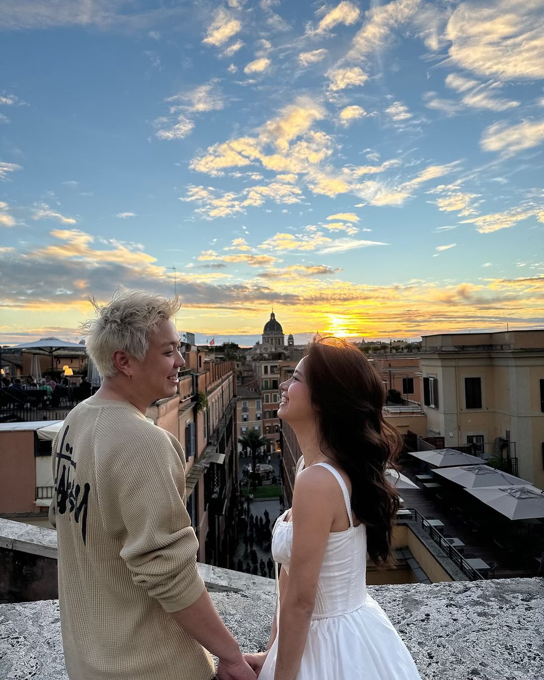 Han Hang Shares Engagement News After 4 Years Together 3 46468269011202460294677843935389611708761222n 1729915146945322118566