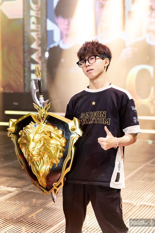 Phoenix in action for Saigon Phantom