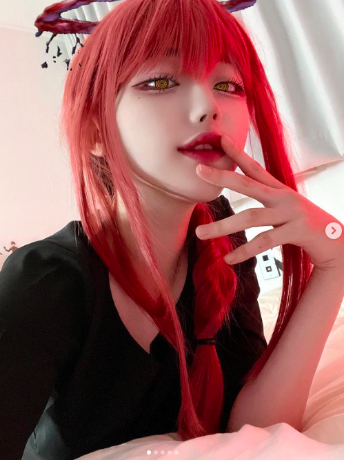 Cosplayer Hina Surprises Fans by Going Makeup-Free on Stream 3 anh chup man hinh 2024 10 12 luc 155515 17287233297121530293325