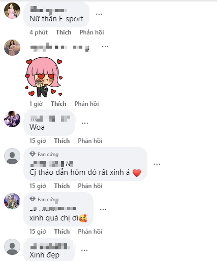 MC Phuong Thao Stuns Fans with Stunning Looks at Winter Finals 4 Phuong Thao smiling at Arena of Valor Finals