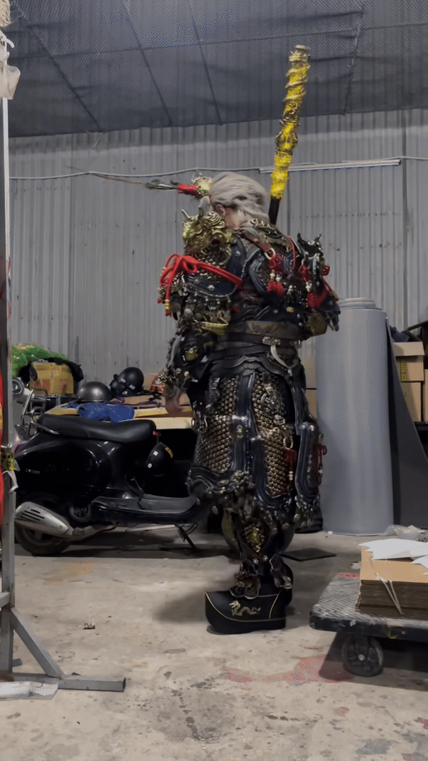 Vietnamese Fan Crafts Stunning Black Myth: Wukong Armor 1 Black Myth: Wukong fan-made armor