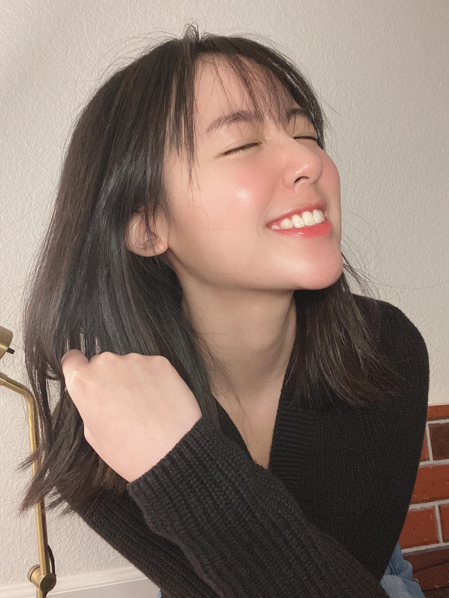 Linh Mai streamer portrait