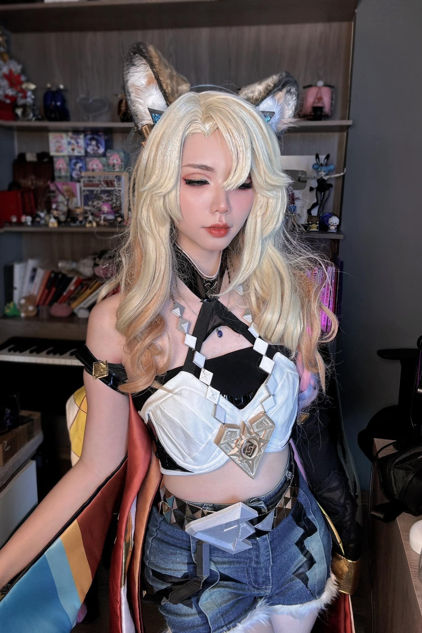 Remind's Stream Stolen by Stunning Cosplayer Zinie 3 photo 1729389317609 1729389318041251465414