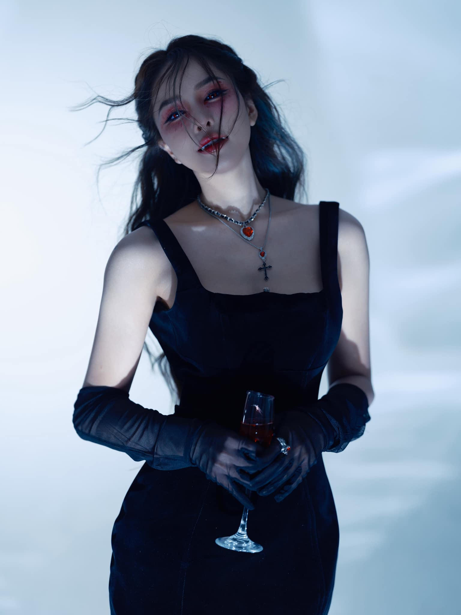 Trâm Anh Stuns as a Vampire for Halloween 2 Close-up of Trâm Anh's vampire makeup
