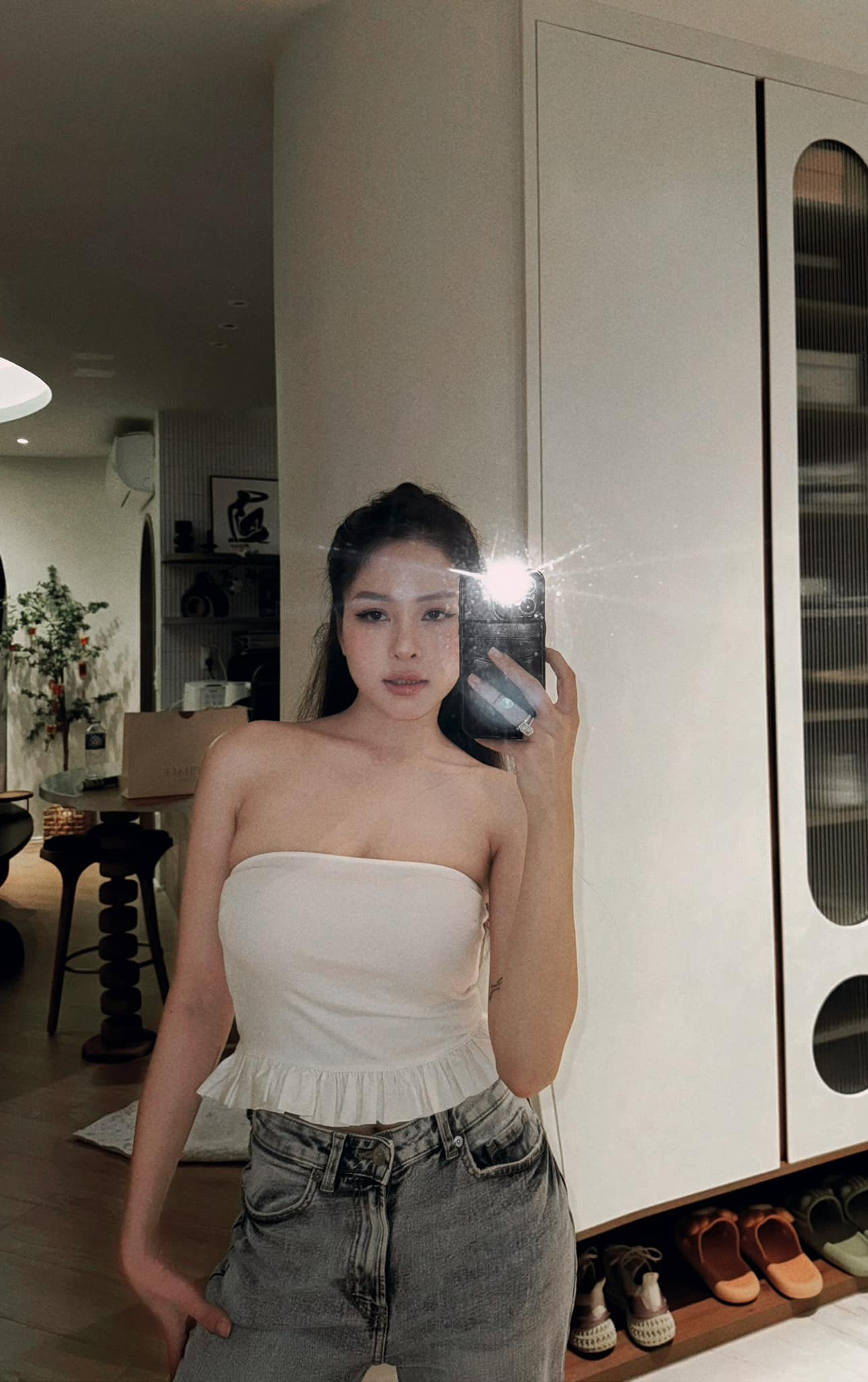 Trâm Anh Stuns as a Vampire for Halloween 4 Trâm Anh recent stylish look