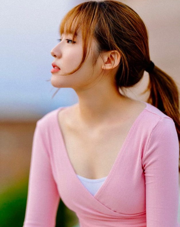 Linh Mai streaming screenshot