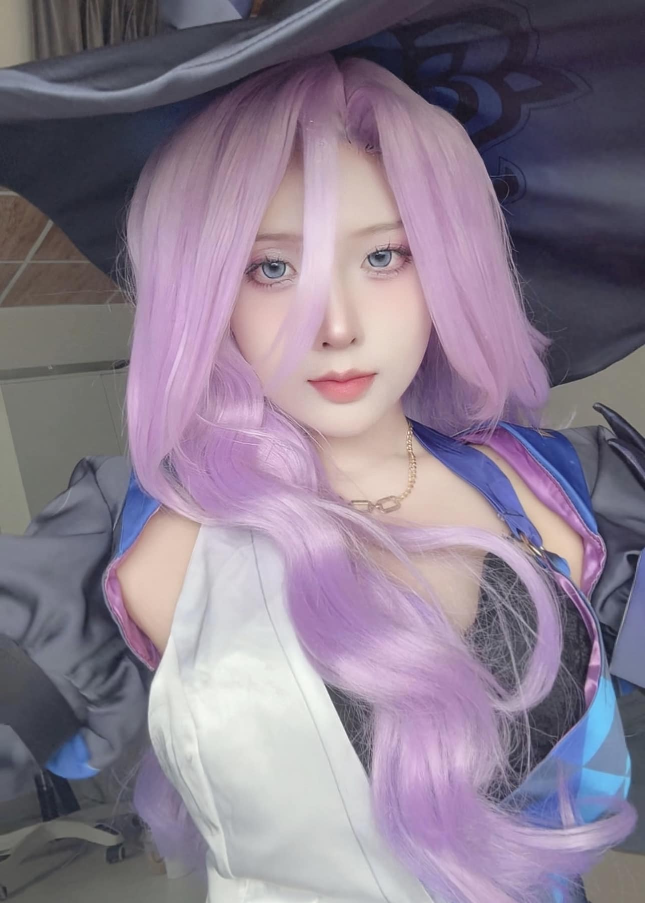 Cosplayer Quỳnh Quỳnh in refined cosplay looks
