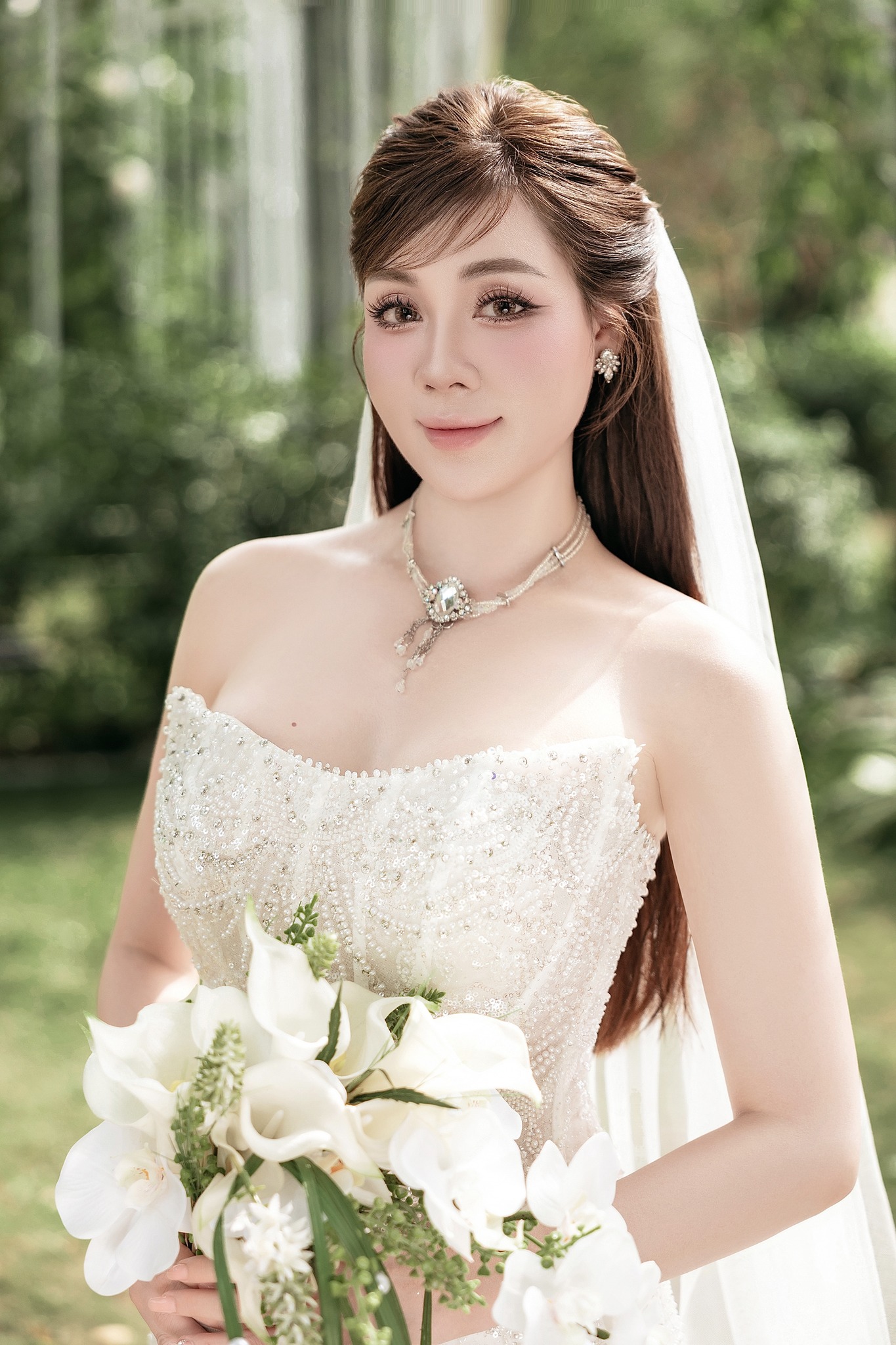 Popular Lecturer Âu Hà My Shares Stunning Wedding Photos 1 46728009628459794455656602062739257062582883n 1732077215526 17320772156901997071771