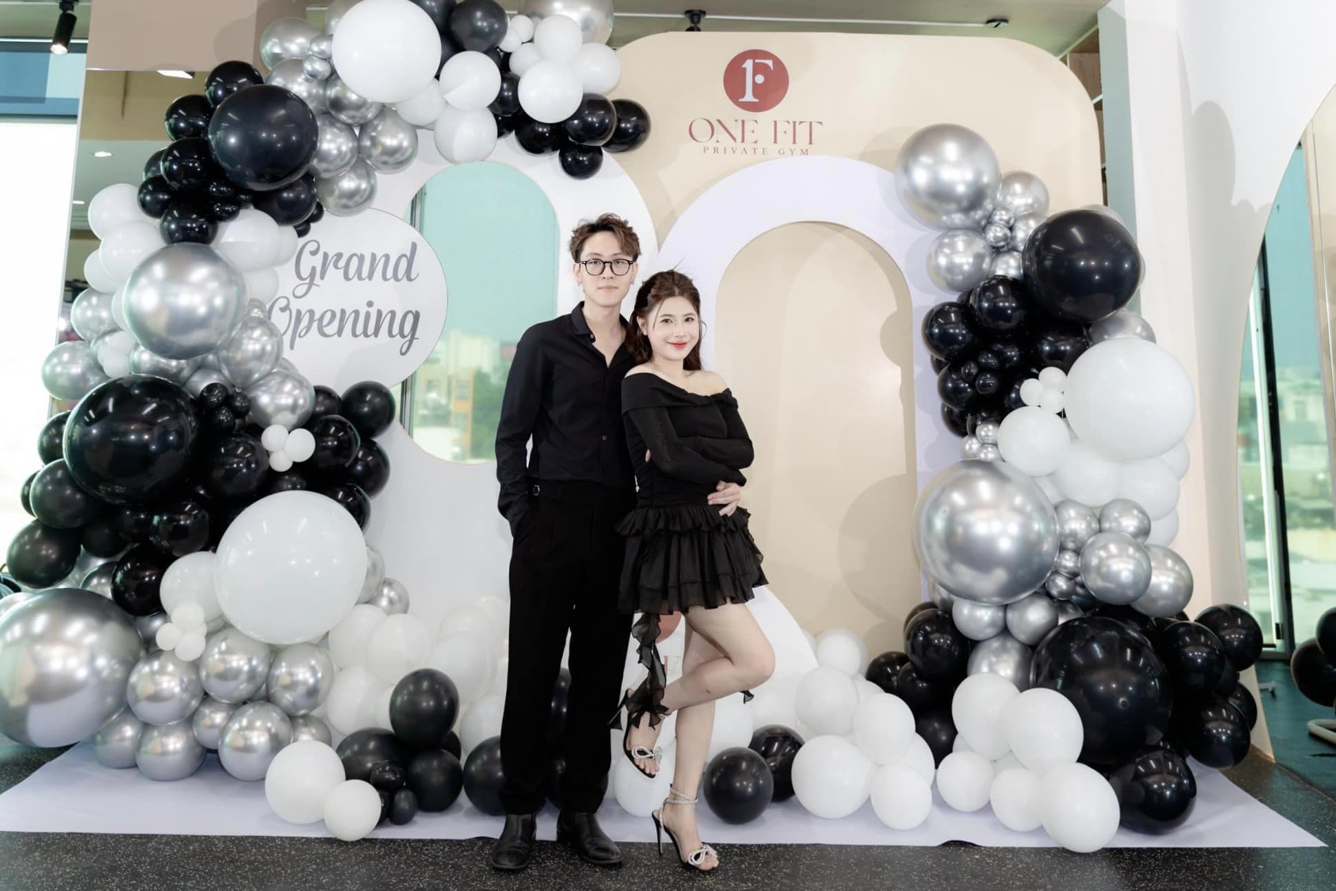 Streamer Quỳnh Ami Shatters Fans’ Dreams with Relationship Reveal 5 Quỳnh Ami and boyfriend