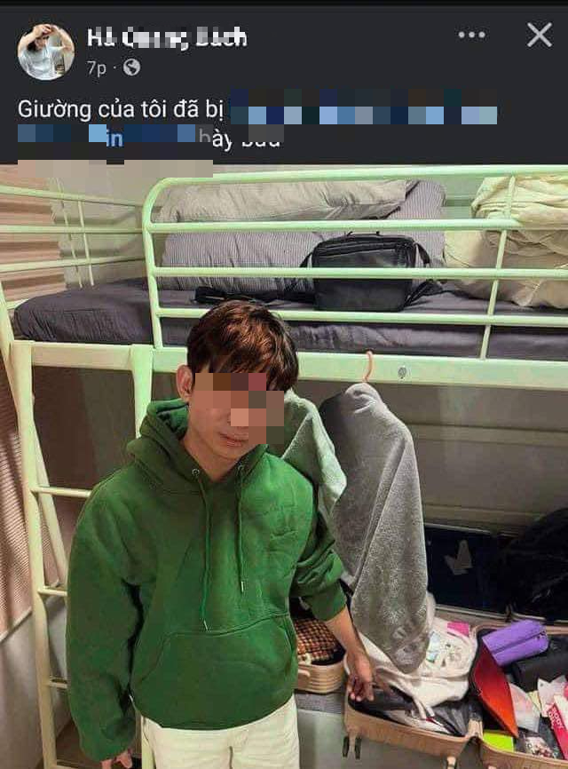 TikToker Sparks Outrage by Copying Chi Dân’s Arrest Photo 2 TikToker mimics Chi Dân's pose