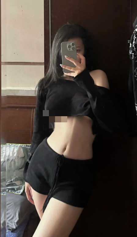 Pickleball Player Sparks Debate Over Her Outfit Choice 7 edit screenshot 2024 11 06 103809 1730864397924801606595