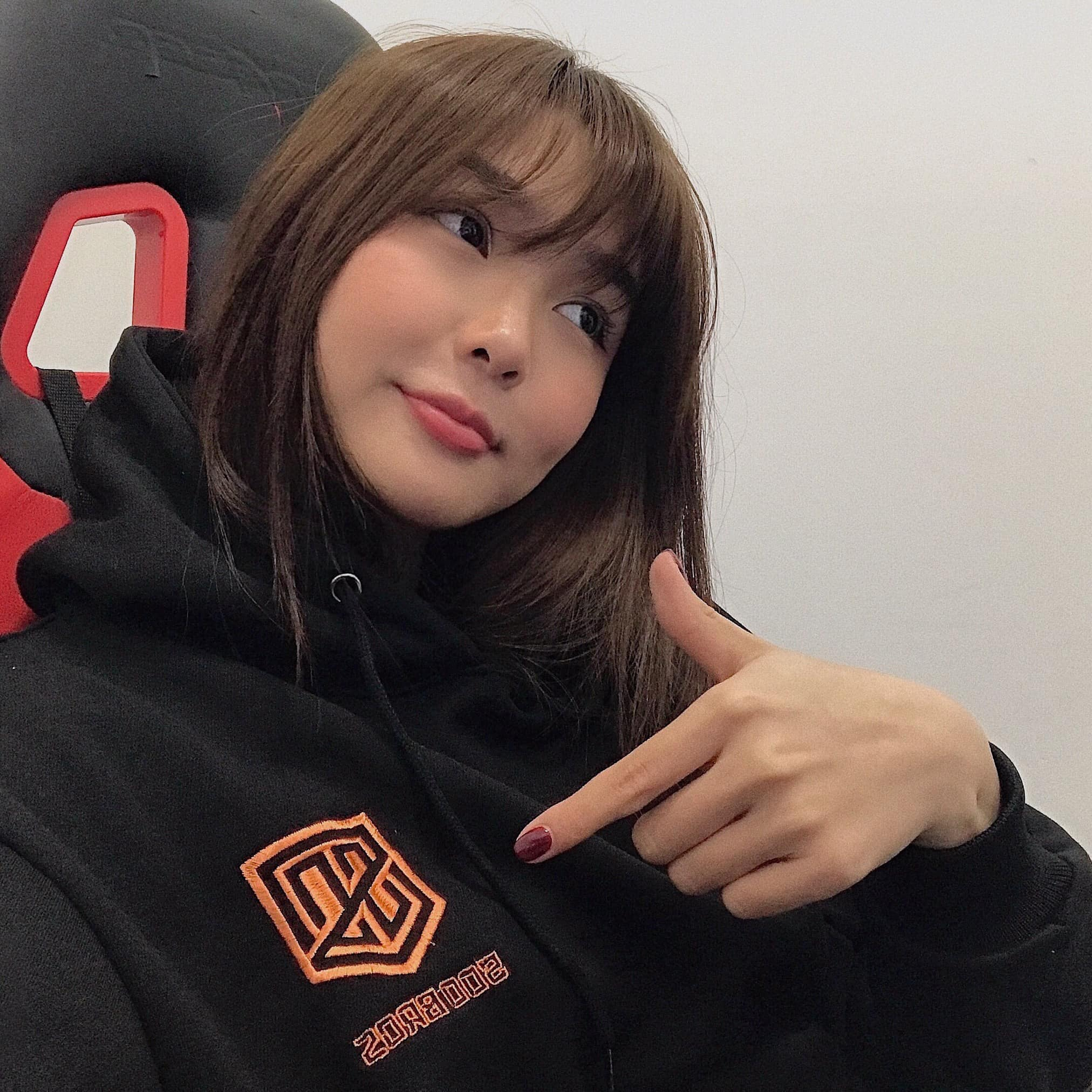 Streamer Miên Trinh’s Glow-Up After Độ Mixi’s Matchmaking 1 Miên Trinh streamer portrait
