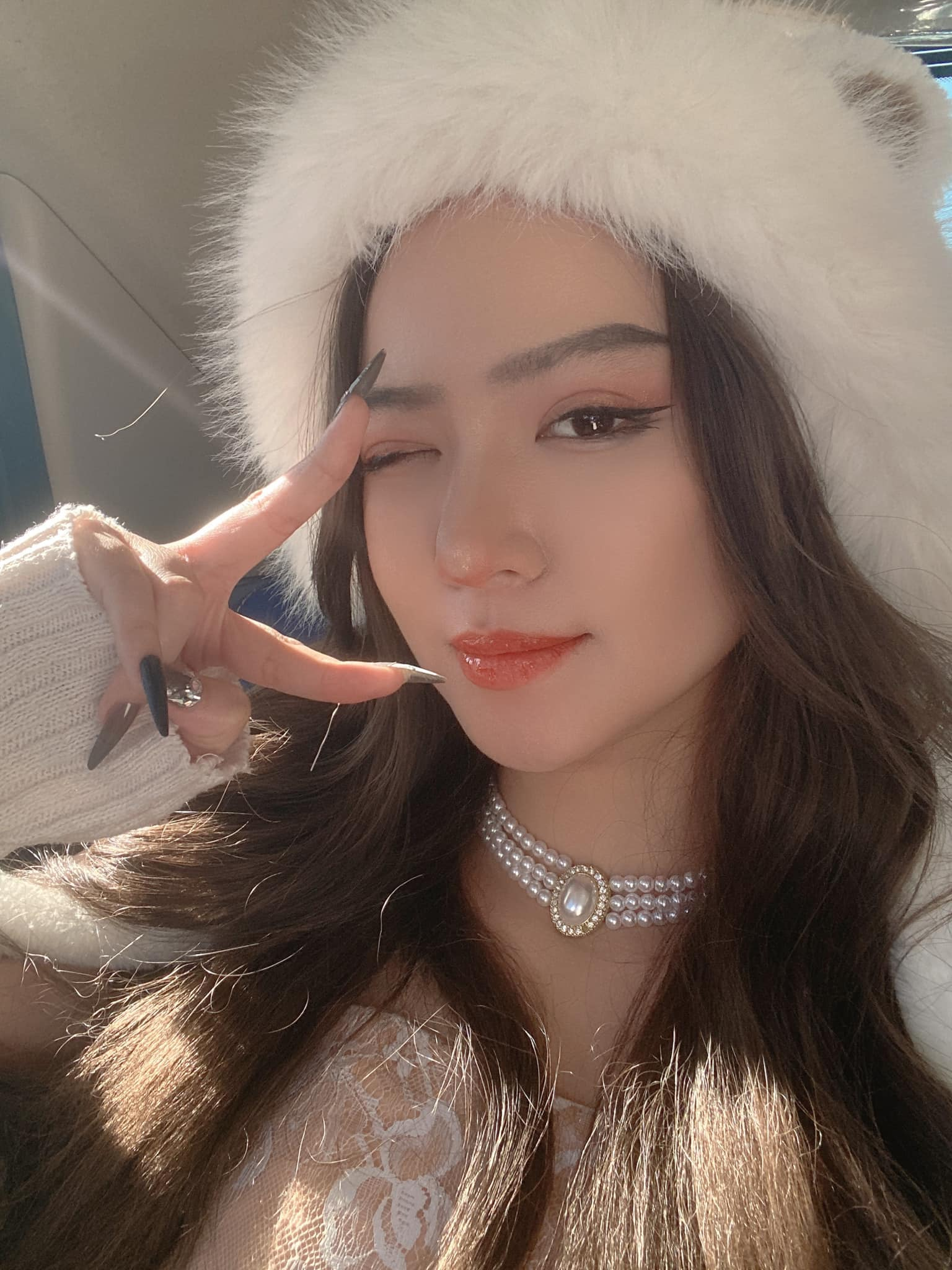 Đinh Như stylish look