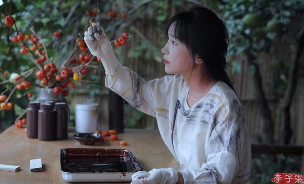 Li Ziqi’s Epic Comeback Brings Massive Earnings After 3 Years 1 She made her name as the 'Country Fairy' with peaceful, down-to-earth videos.