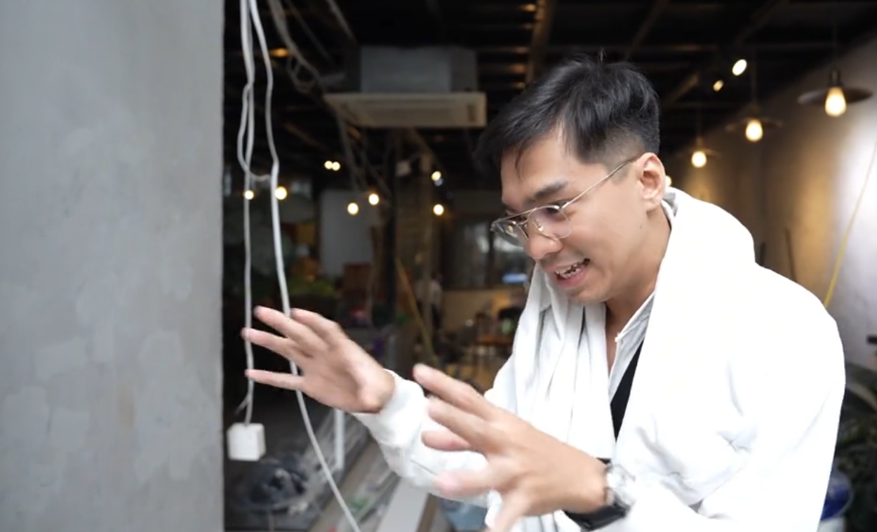 PewPew Handles Trâm Anh Drama with a Chill Response 1 PewPew's Bánh Mì shop preview
