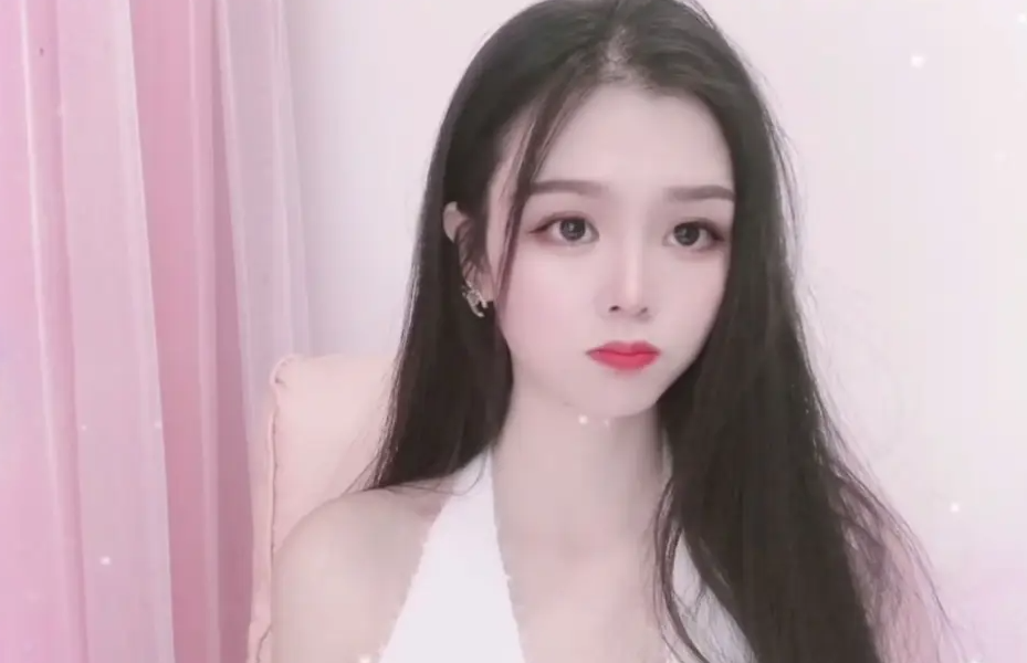 Streamer Kiều Kiều Faces Backlash Over Donation Requests 1 Kiều Kiều streamer comeback