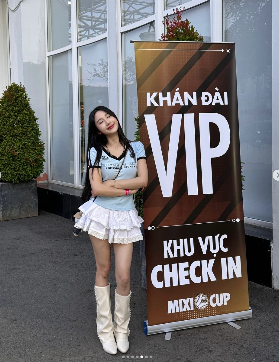 Mina Young Steals the Spotlight at Mixi Cup 7 Mina Young at event