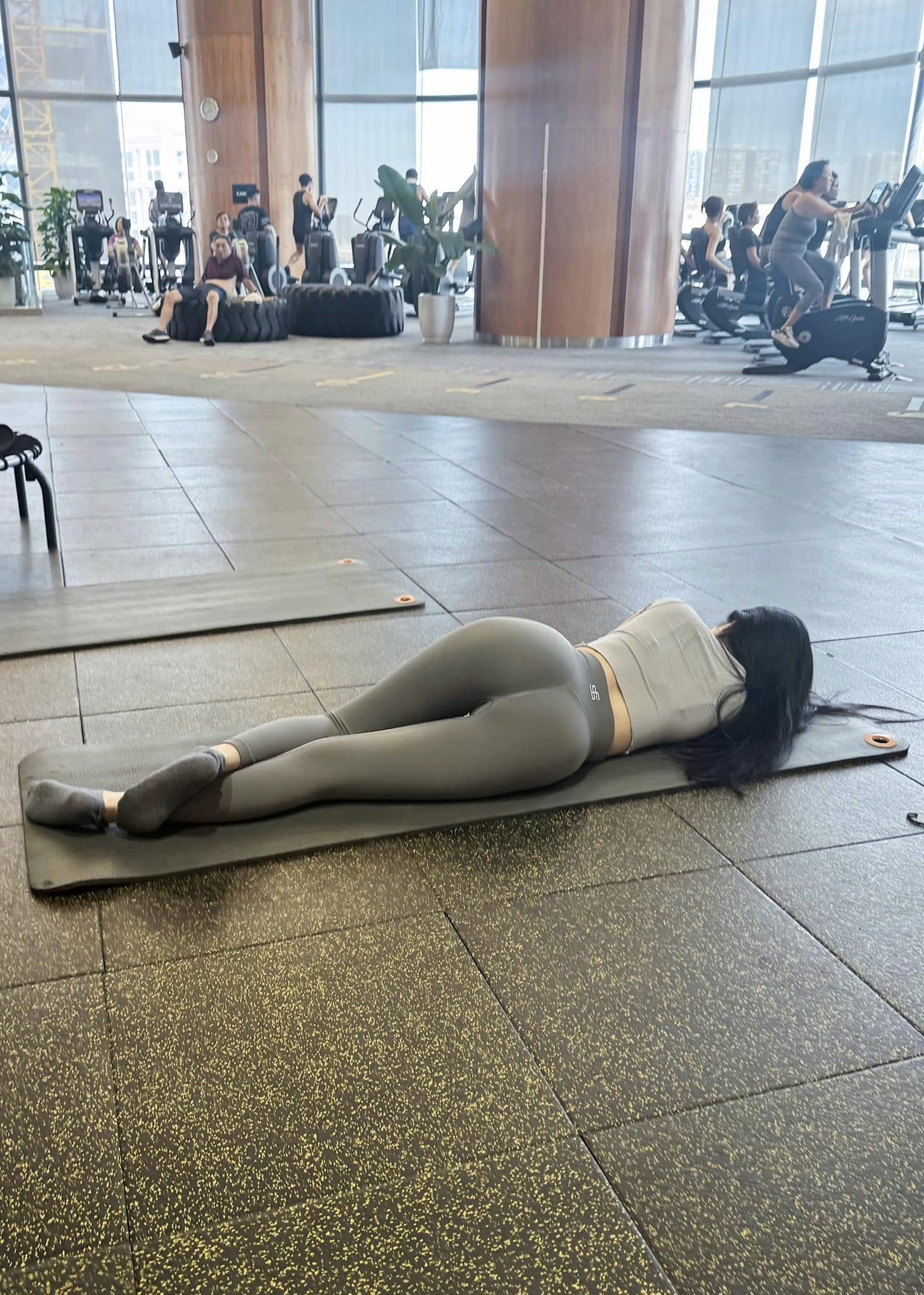 Hot Girl Le Phuong Anh Sparks Buzz with Gym Pics 6 Le Phuong Anh fitness photo