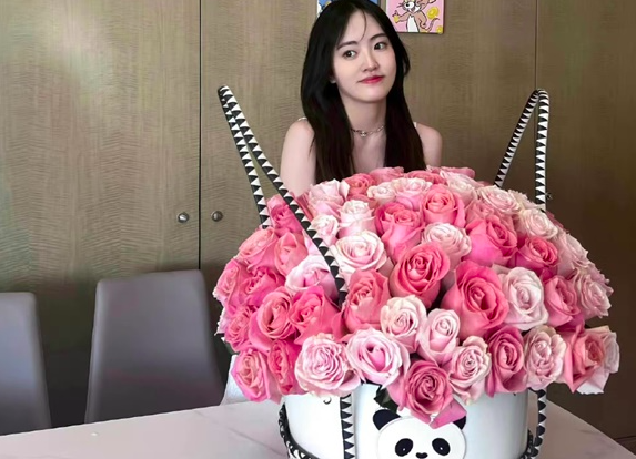 JackeyLove’s Girlfriend Faces Backlash Over Bragging Online 3 Luxury flower gifts