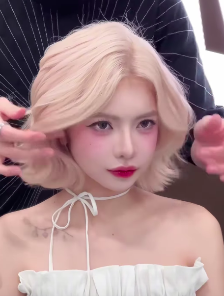 TikTok Star Ciin Thảo Ly’s Stunning Glow-Up 5 Ciin new makeup look