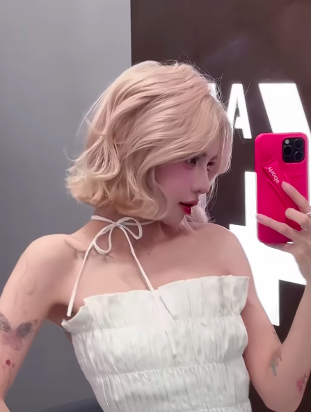 TikTok Star Ciin Thảo Ly’s Stunning Glow-Up 7 Ciin confident new look