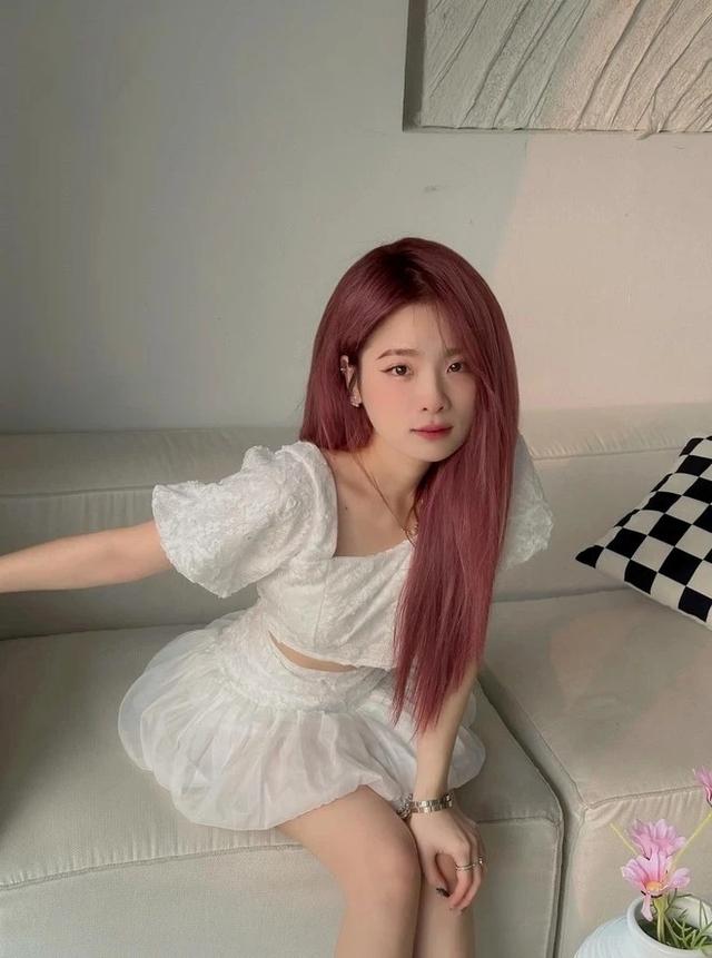 Ngoc Kem Hospitalized at Midnight, ViruSs Responds 1 Portrait of Ngoc Kem, rumored girlfriend of ViruSs