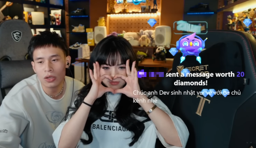 Streamer Dev Nguyễn and Bảo Hân Helia Share Sweet Stream Moment 1 Bảo Hân Helia appears on Dev Nguyễn's stream