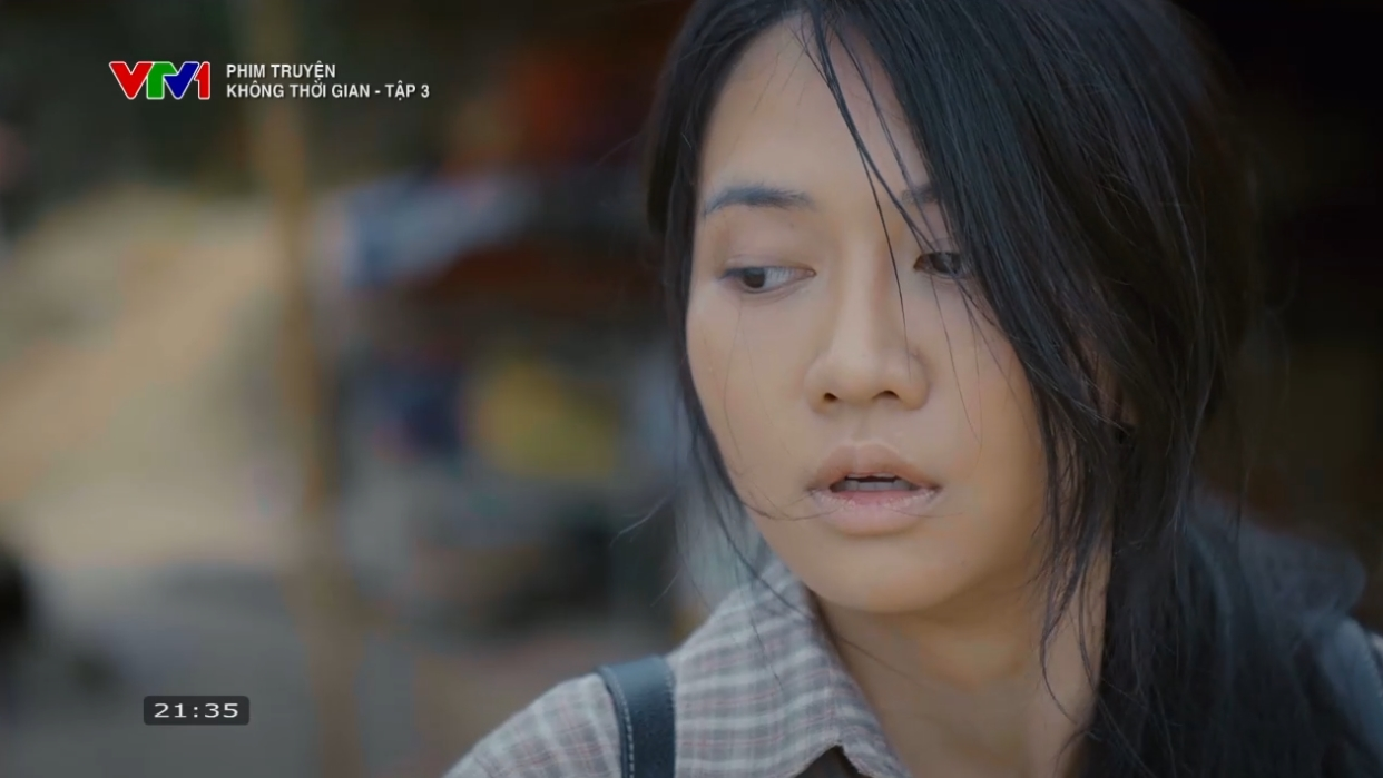 Le Bong’s New Look Shocks Fans in Gritty Drama Role 3 Le Bong's character struggling in harsh conditions