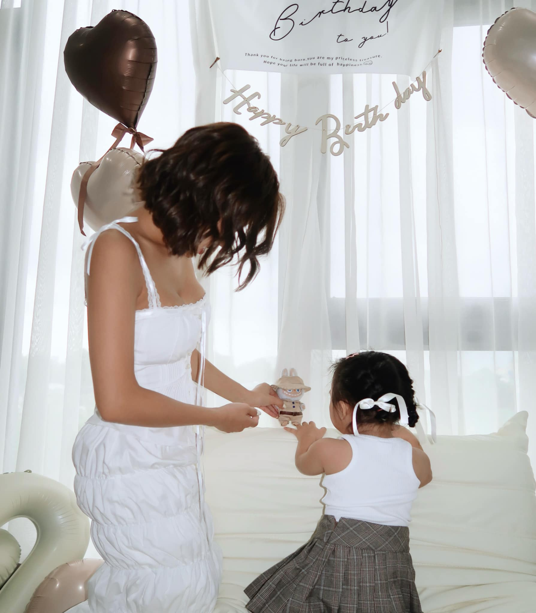 Huyền 2k4 and Duy Nhỏ Reveal Their Baby After Keeping It Secret 2 photo 1734682405289 1734682405765232953456