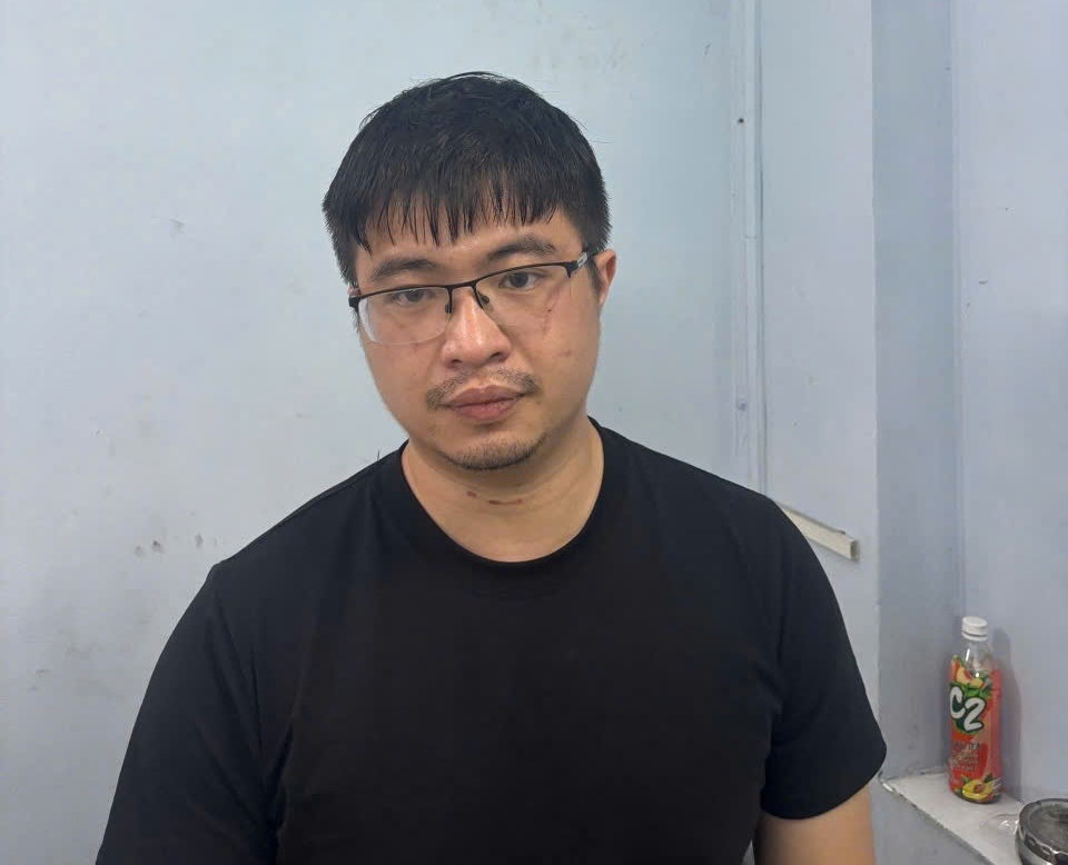 Hanoi police have charged Phó Đức Nam (TikToker Mr Pips, born 1994 in Bà Rịa - Vũng Tàu), Lê Khắc Ngọ (Mr Hunter, born 1990 in Hanoi), and 24 others with fraud, failure to report crimes, and money laundering.