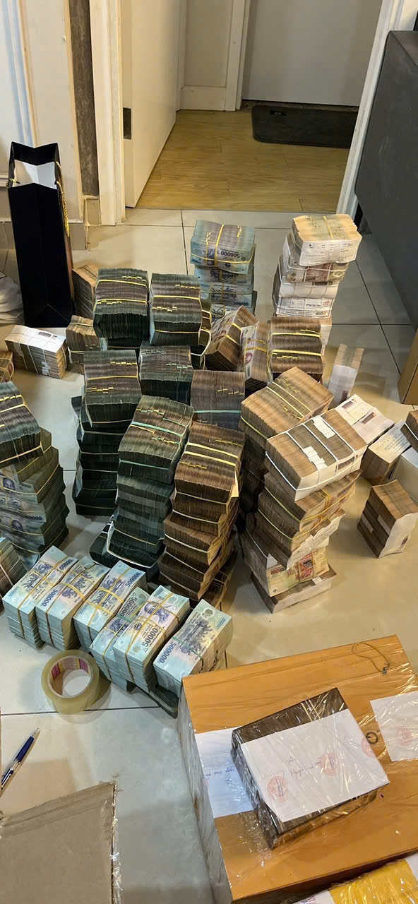 Cash seized amounts to 69 billion VND.