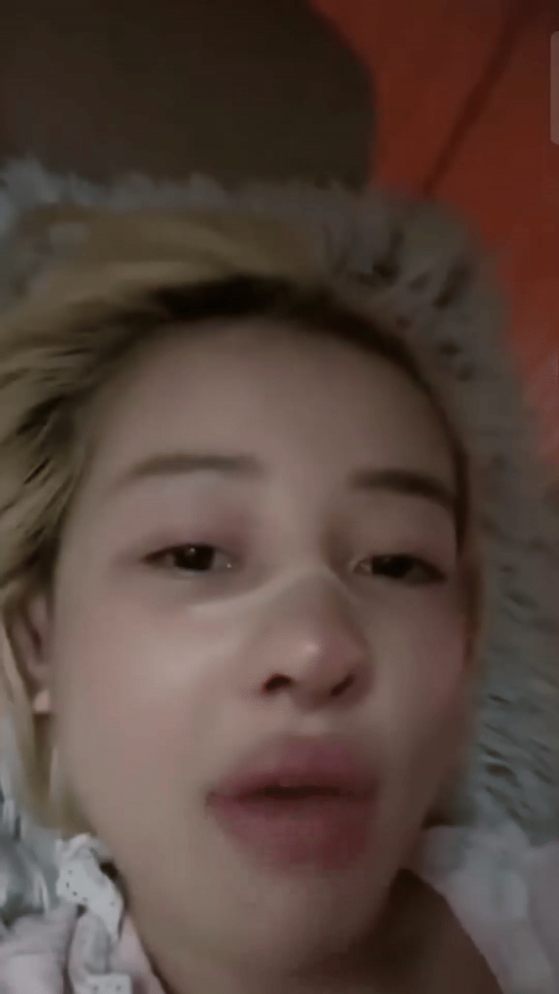 DJ Ngân 98 Claims Dad Took $43K and Threatened to Leak Private Video 1 DJ says she asked her dad to receive money but he never returned it. She also claims her dad threatened her with a video of her arguing with her mom. However, this is a one-sided accusation.