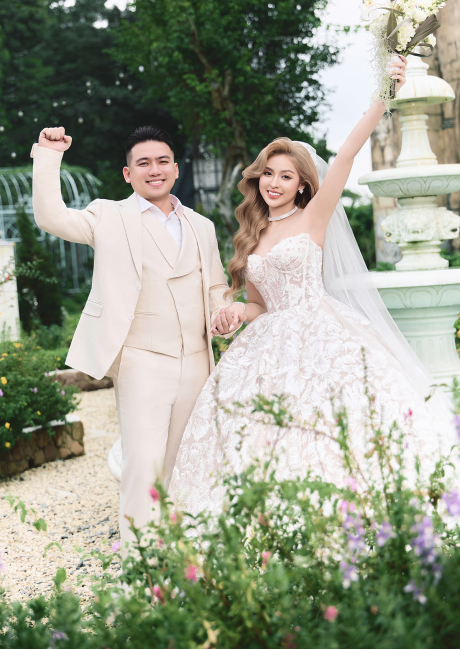 Hot Girl Trứng Rán Opens Up About Life as a New Daughter-in-Law 1 photo 1735894605674 1735894606140912505882